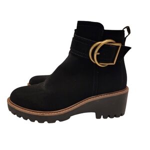 Bamboo Hopeful Faux Suede Lug Zip-Up Ankle Booties Sz 7